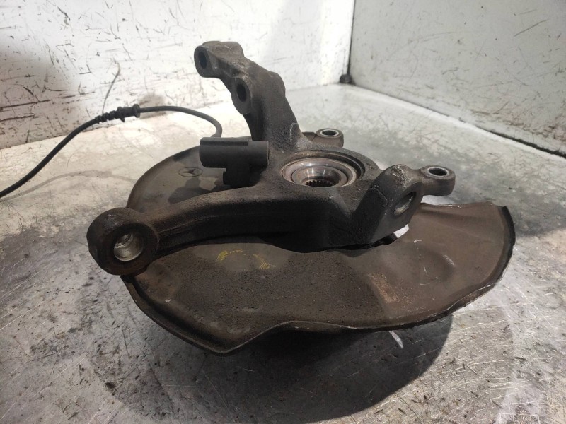 Recambio de mangueta delantera derecha para mercedes vaneo (w414) furgoneta compacta cdi (414.700) referencia OEM IAM   