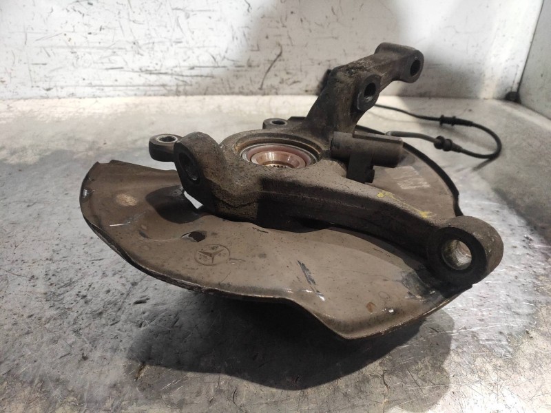 Recambio de mangueta delantera izquierda para mercedes vaneo (w414) furgoneta compacta cdi (414.700) referencia OEM IAM   