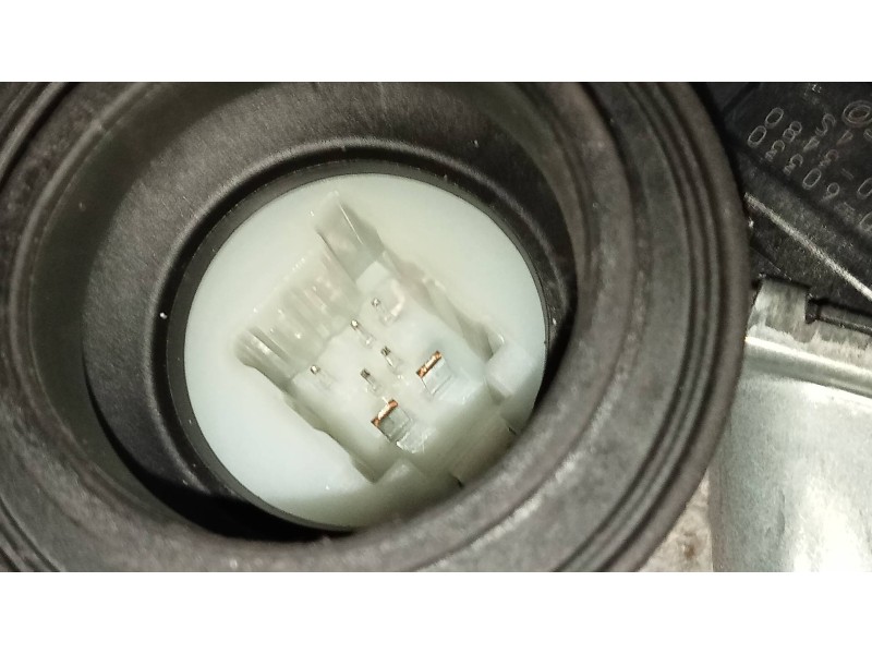 Recambio de elevalunas trasero izquierdo para toyota land cruiser (j15) basis referencia OEM IAM 8571060330 0620203480 5P