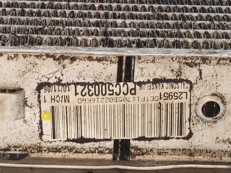 Recambio de radiador agua para land rover discovery 2.7 td v6 cat referencia OEM IAM PCC500321  