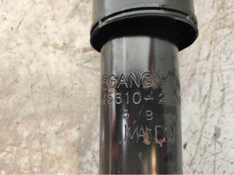 Recambio de amortiguador trasero derecho para ssangyong rodius xdi referencia OEM IAM 4531021000  