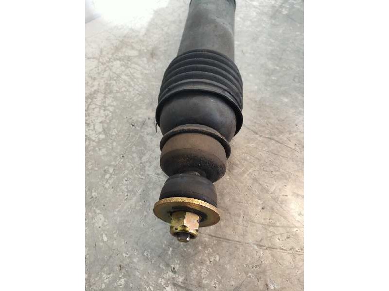 Recambio de amortiguador trasero derecho para ssangyong rodius xdi referencia OEM IAM 4531021000  