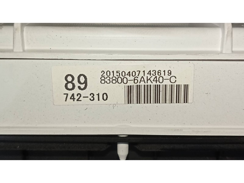 Recambio de cuadro instrumentos para toyota land cruiser (j15) basis referencia OEM IAM 838006AK40C 742310 