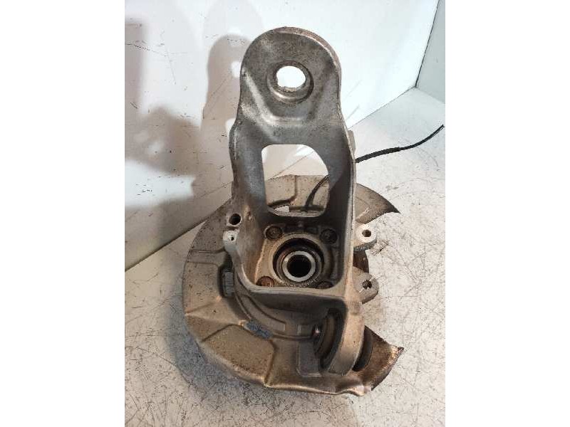 Recambio de mangueta trasera derecha para bmw x5 (e70) xdrive40d referencia OEM IAM 6770984  