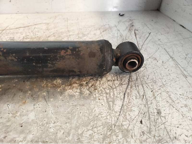 Recambio de amortiguador trasero izquierdo para ssangyong rodius xdi referencia OEM IAM 4531021000  