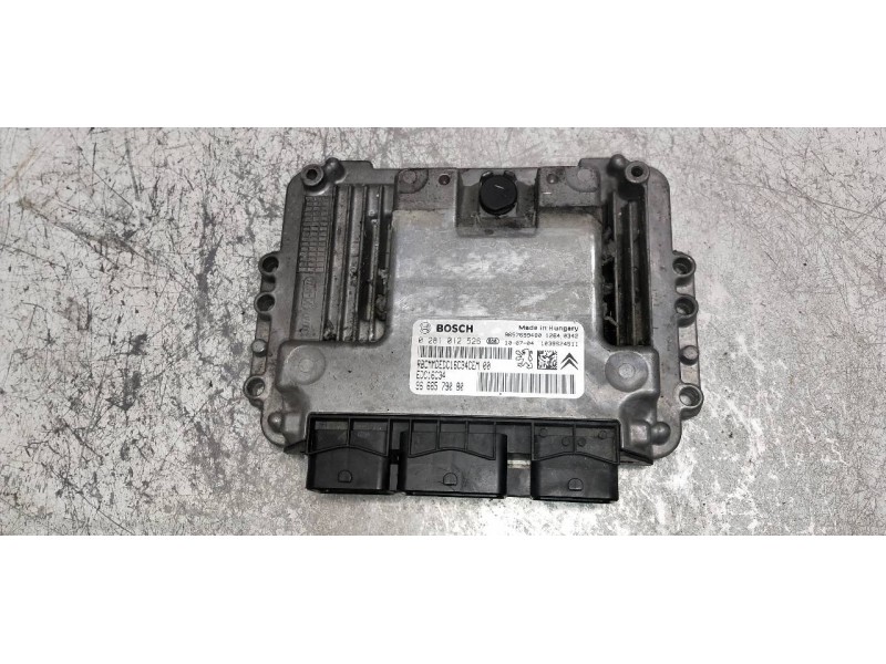 Recambio de centralita motor uce para peugeot 206+ básico referencia OEM IAM 0281012526 9666579080 9657699480