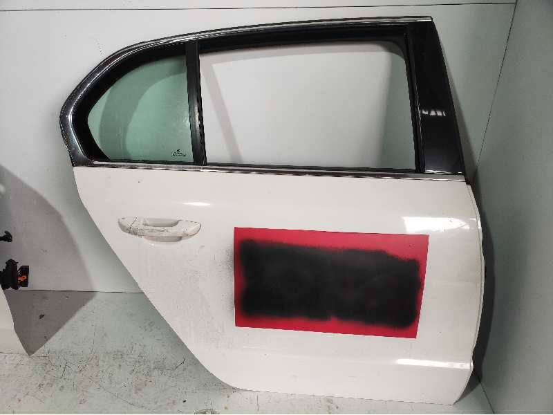 Recambio de puerta trasera derecha para skoda superb combi (3t5) comfort referencia OEM IAM   