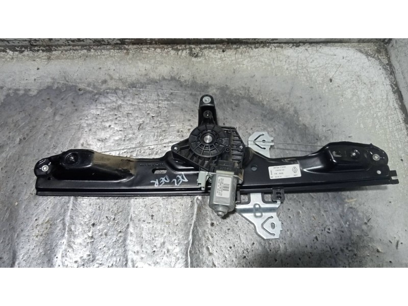 Recambio de elevalunas delantero derecho para renault kadjar business referencia OEM IAM 807207795R C39780100 