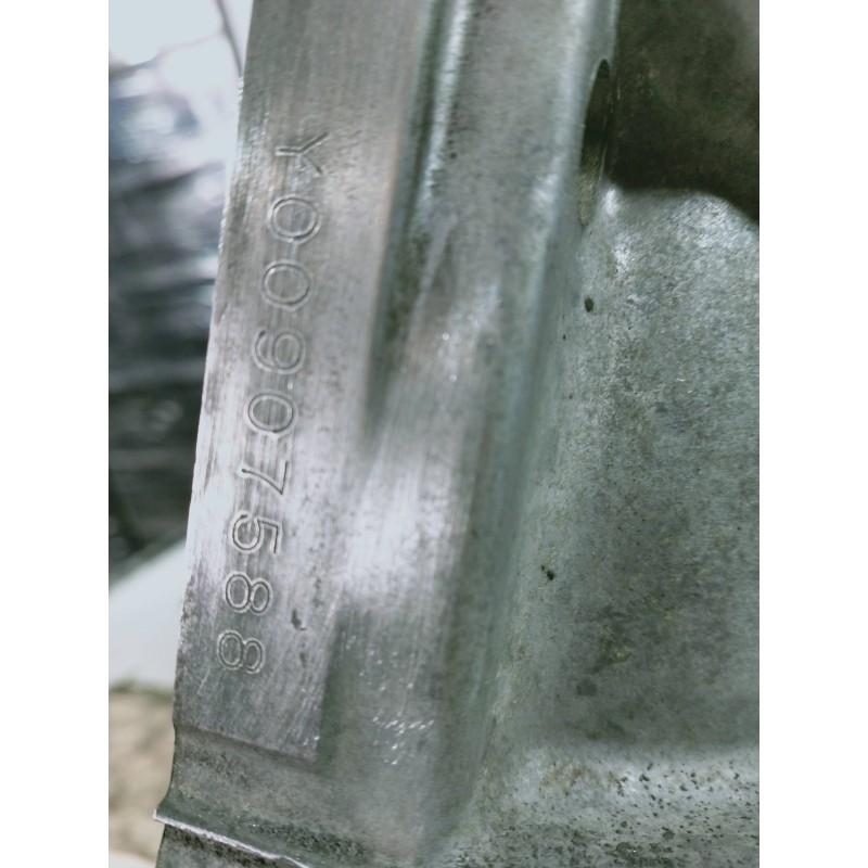 Recambio de caja cambios para toyota yaris (ncp1/nlp1/scp1) 1.3 linea luna referencia OEM IAM Y00907588  5V