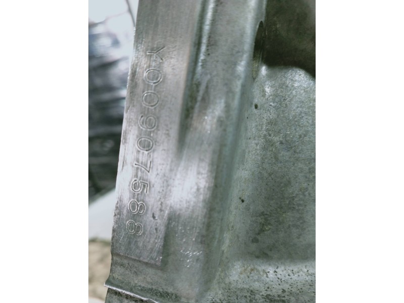 Recambio de caja cambios para toyota yaris (ncp1/nlp1/scp1) 1.3 linea luna referencia OEM IAM Y00907588  5V