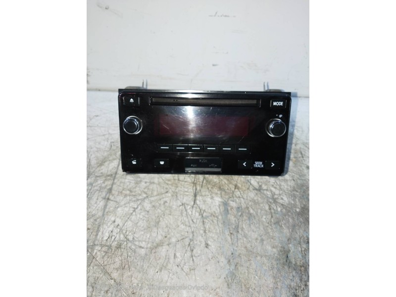 Recambio de sistema audio / radio cd para toyota land cruiser (j15) basis referencia OEM IAM 8612060M10 1230005030C101 