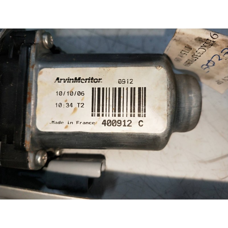 Recambio de elevalunas delantero derecho para peugeot 207 1.6 16v hdi fap referencia OEM IAM 400912C  5P