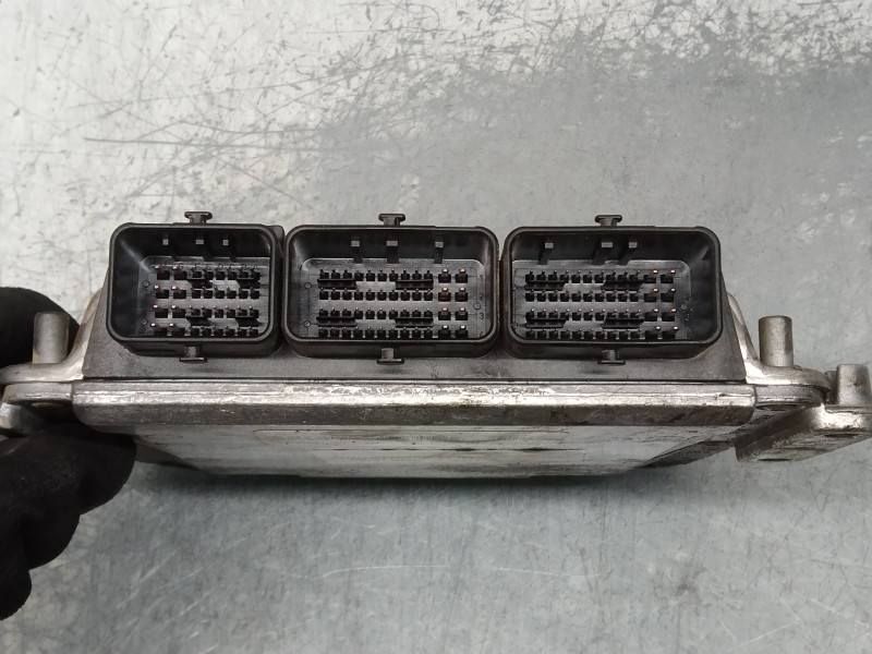 Recambio de centralita motor uce para renault scenic (ja..) 1.9 dci rt referencia OEM IAM 0281010483 HOM8200039569 8200127078