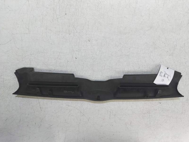 Recambio de rejilla delantera para ford mondeo berlina/familiar (fd) 1.8 turbodiesel cat referencia OEM IAM   