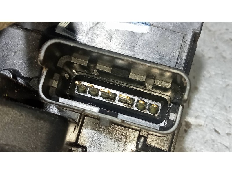 Recambio de motor cierre centralizado delantero izquierdo para renault kadjar business referencia OEM IAM   