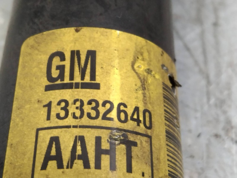 Recambio de amortiguador trasero para chevrolet cruze 2.0 diesel cat referencia OEM IAM 13332640  