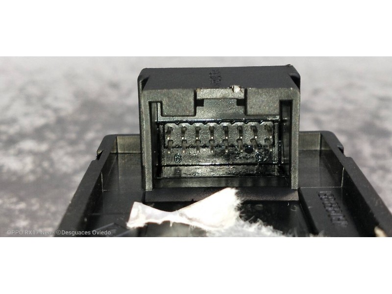 Recambio de mando elevalunas delantero izquierdo para audi a6 berlina (4b2) 2.8 quattro referencia OEM IAM 4B0959851  