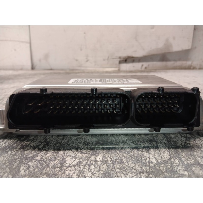 Recambio de centralita motor uce para audi a4 berlina (b5) 1.8 referencia OEM IAM 0261204957 8D0907558T D02