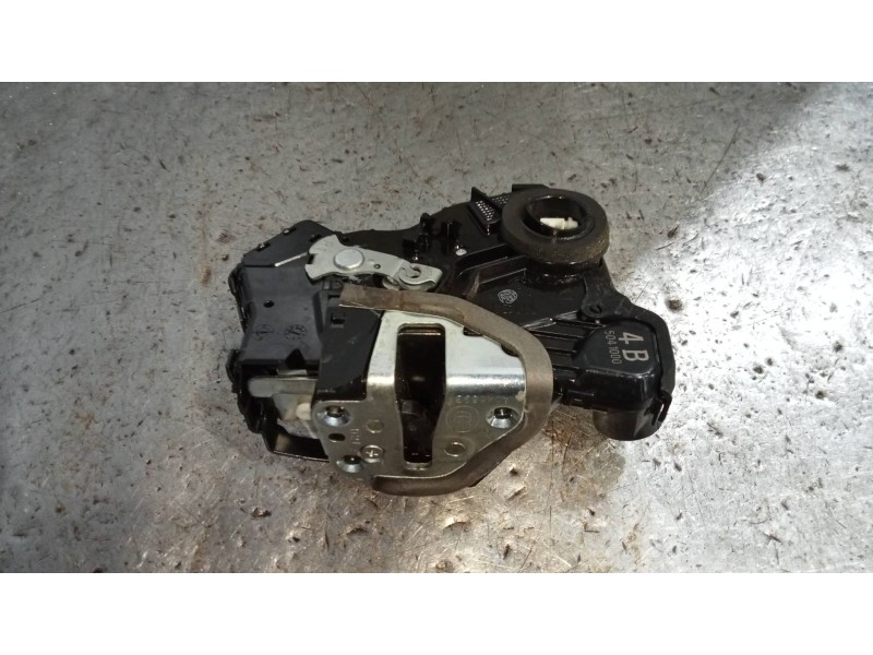 Recambio de motor cierre centralizado delantero derecho para toyota land cruiser (j15) basis referencia OEM IAM 4B5041000  
