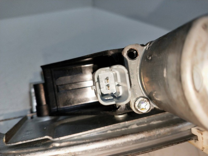 Recambio de elevalunas delantero derecho para peugeot 208 1.4 hdi fap referencia OEM IAM 9674254380  5P