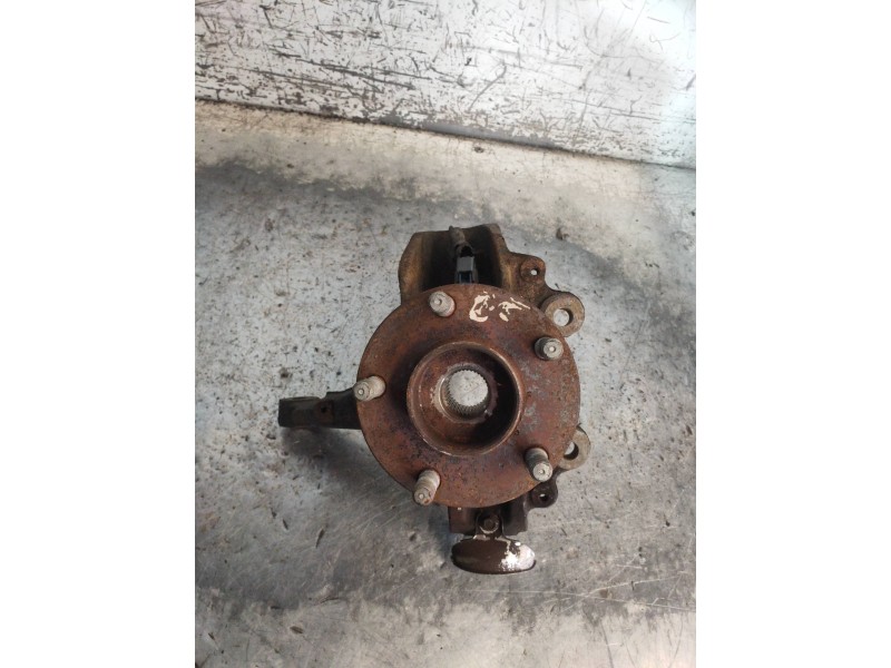 Recambio de mangueta delantera derecha para ford c-max (cb3) business referencia OEM IAM 3M513K170  