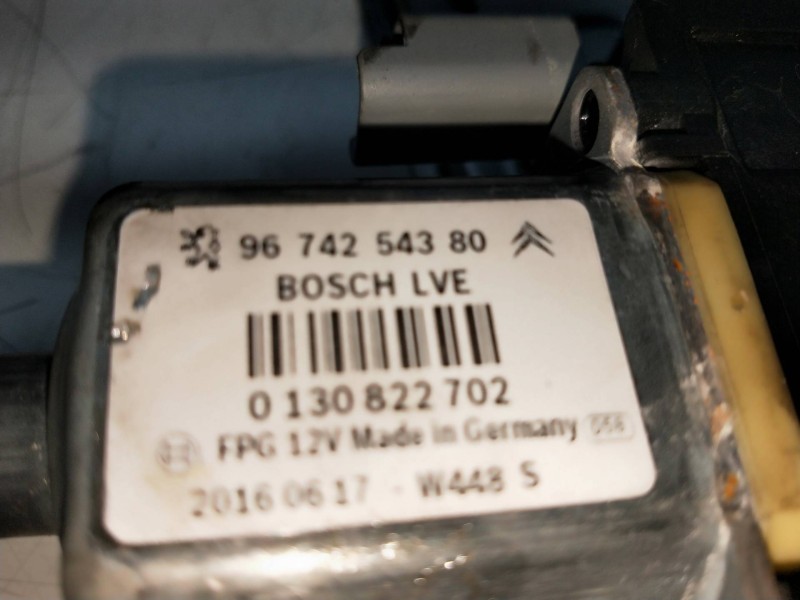 Recambio de elevalunas delantero derecho para peugeot 208 1.6 blue-hdi fap referencia OEM IAM 9674254380  5P