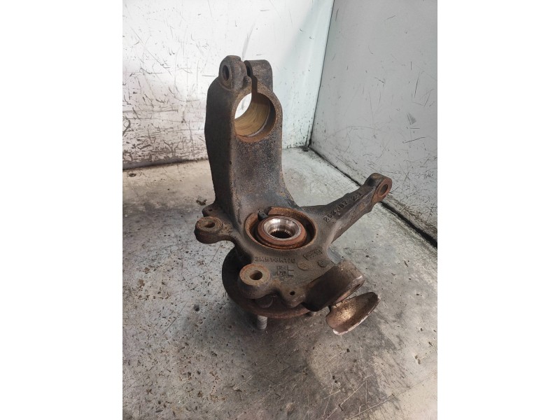 Recambio de mangueta delantera derecha para ford c-max (cb3) business referencia OEM IAM 3M513K170  