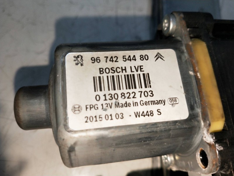 Recambio de elevalunas delantero izquierdo para peugeot 208 1.4 hdi fap referencia OEM IAM 9674254480 5P 