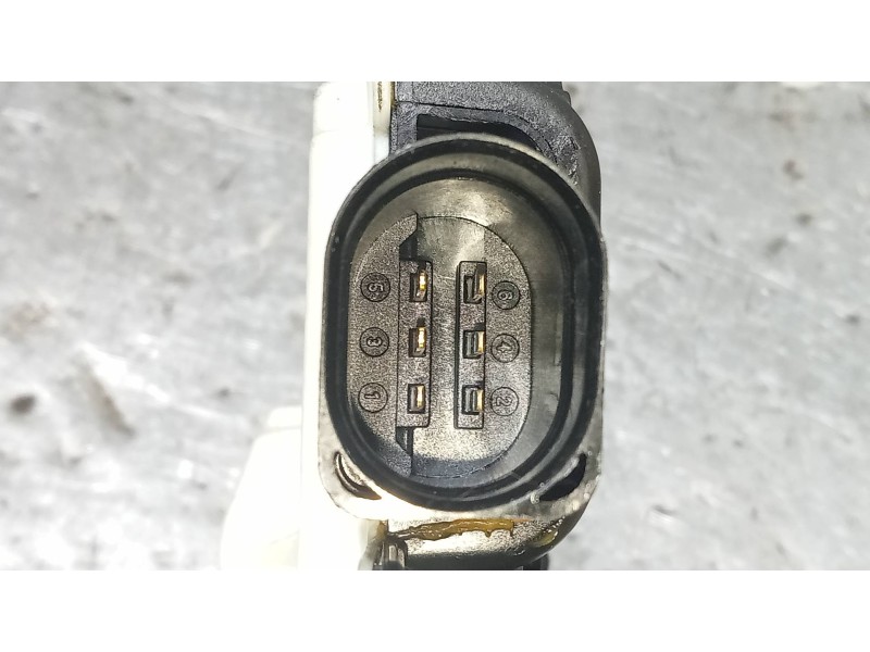 Recambio de motor cierre centralizado trasero derecho para volkswagen cc (358) advance bluemotiontech referencia OEM IAM 5N08390