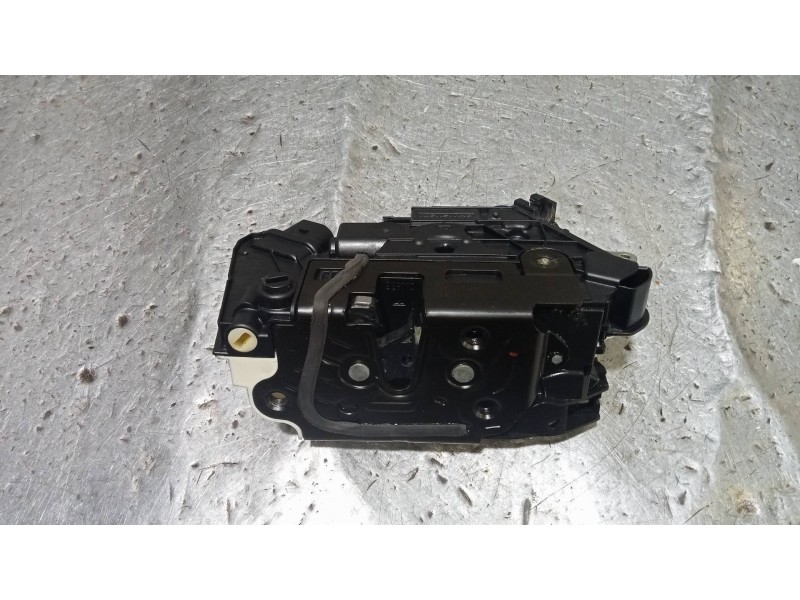 Recambio de motor cierre centralizado trasero izquierdo para volkswagen cc (358) advance bluemotiontech referencia OEM IAM 5N083