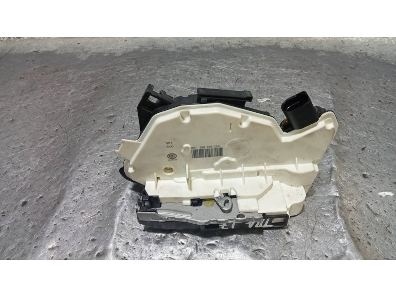 Recambio de motor cierre centralizado trasero izquierdo para volkswagen cc (358) advance bluemotiontech referencia OEM IAM 5N083