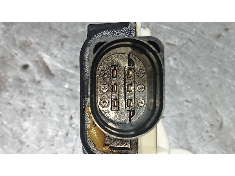 Recambio de motor cierre centralizado trasero izquierdo para volkswagen cc (358) advance bluemotiontech referencia OEM IAM 5N083