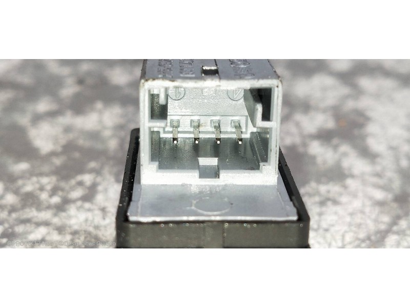 Recambio de mando elevalunas trasero izquierdo para volkswagen polo (9n3) united referencia OEM IAM 6Q0959855  
