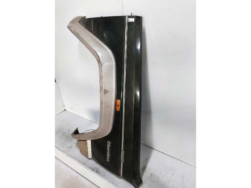 Recambio de aleta delantera izquierda para jeep cherokee (xj) 2.5 td referencia OEM IAM   