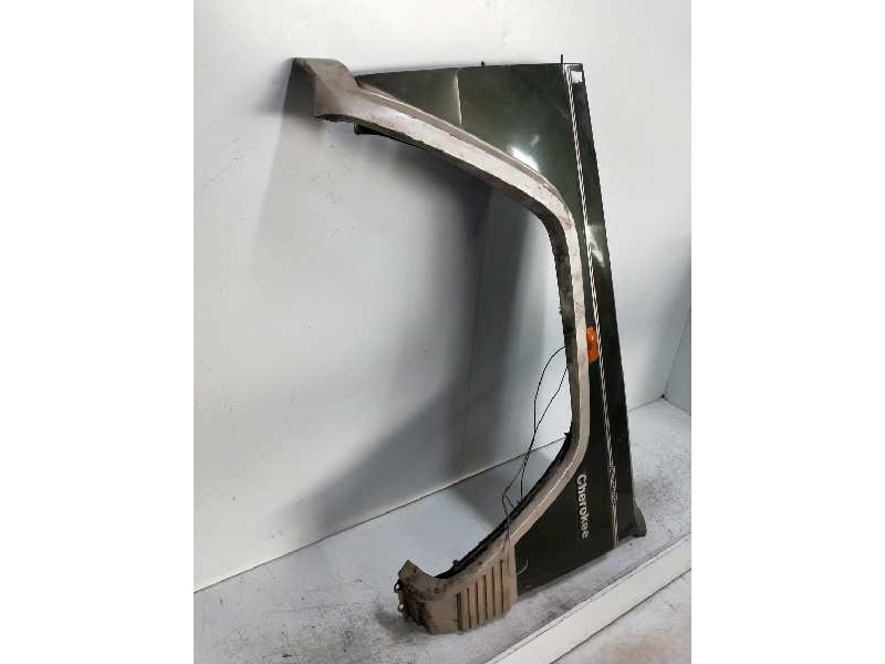 Recambio de aleta delantera izquierda para jeep cherokee (xj) 2.5 td referencia OEM IAM   