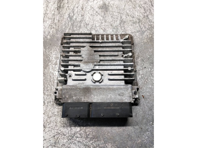 Recambio de centralita motor uce para audi a3 (8p) 1.6 tdi referencia OEM IAM 5WP42949AA 03L906023PN 