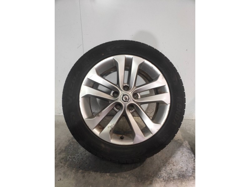 Recambio de juego llantas para nissan juke (f15) acenta referencia OEM IAM  CUBIERTAS 215/55/17