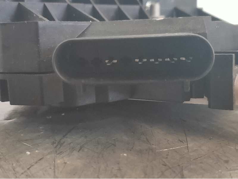 Recambio de motor cierre centralizado delantero derecho para ford ranger (tke) doppelkabine 4x4 xlt referencia OEM IAM 40514146 