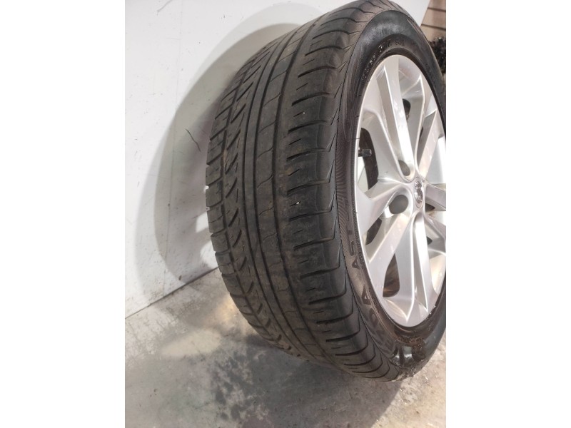 Recambio de juego llantas para nissan juke (f15) acenta referencia OEM IAM  CUBIERTAS 215/55/17