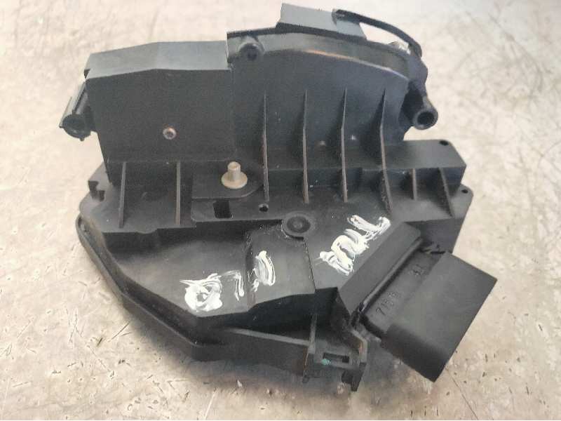 Recambio de motor cierre centralizado trasero izquierdo para ford ranger (tke) doppelkabine 4x4 xlt referencia OEM IAM 40714146 