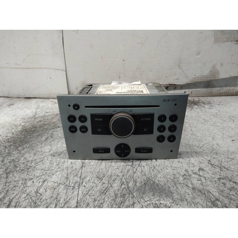 Recambio de sistema audio / radio cd para opel corsa c blue line referencia OEM IAM 7647104317 13188892QX 