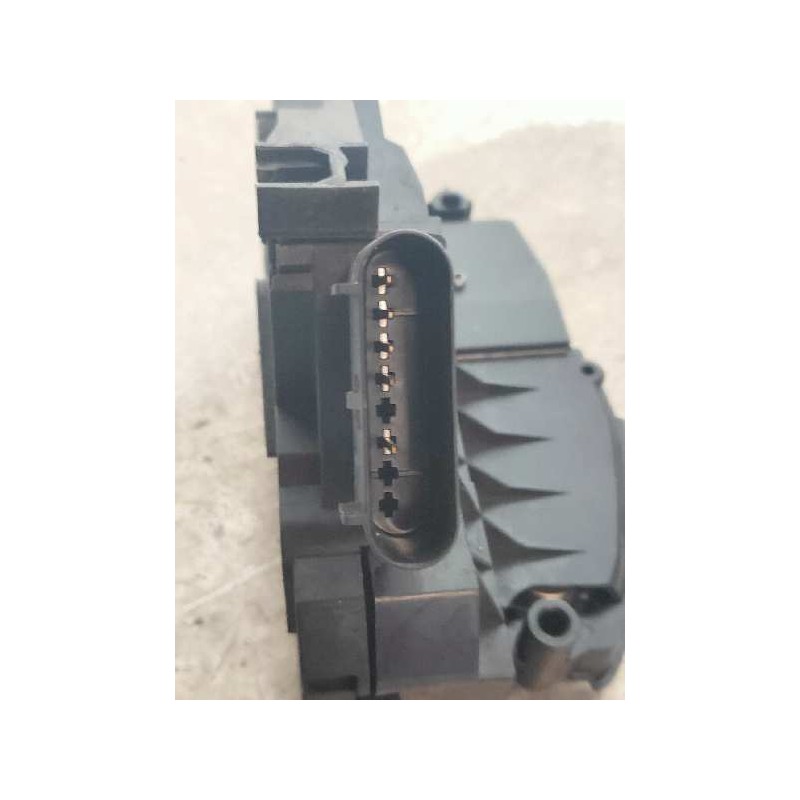 Recambio de motor cierre centralizado trasero izquierdo para ford ranger (tke) doppelkabine 4x4 xlt referencia OEM IAM 40714146 