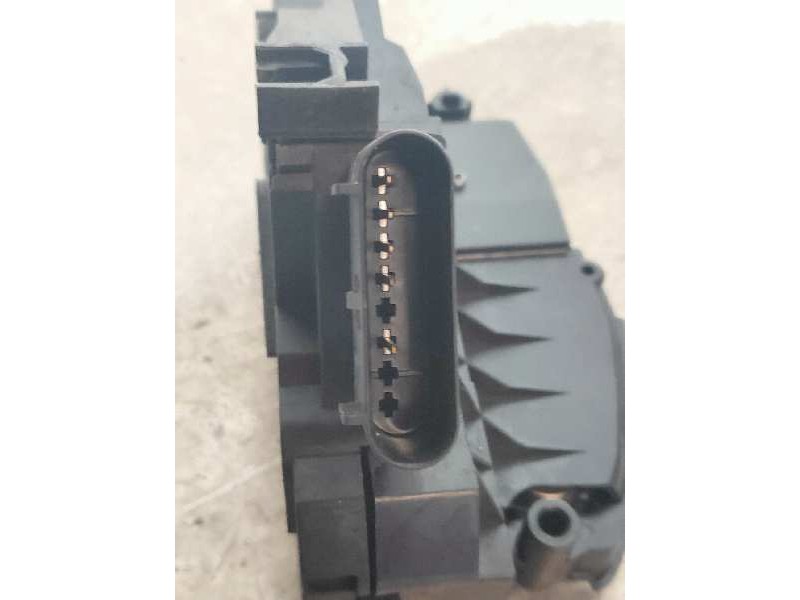 Recambio de motor cierre centralizado trasero izquierdo para ford ranger (tke) doppelkabine 4x4 xlt referencia OEM IAM 40714146 