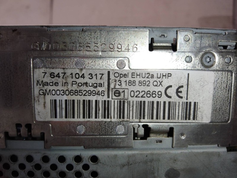 Recambio de sistema audio / radio cd para opel corsa c blue line referencia OEM IAM 7647104317 13188892QX 