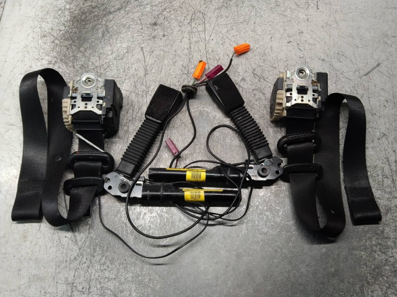 Recambio de juego cinturones delantero para ford focus lim. (cb4) titanium referencia OEM IAM   3P