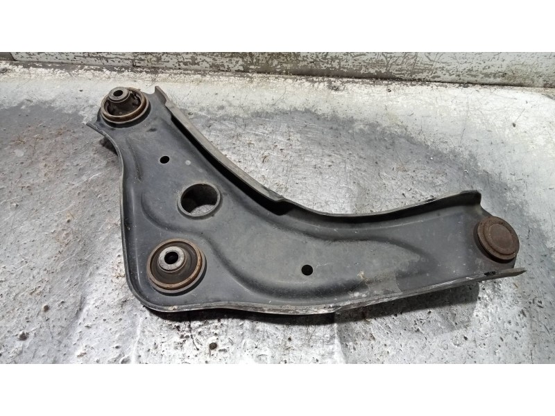 Recambio de brazo suspension inferior delantero derecho para renault kadjar business referencia OEM IAM   