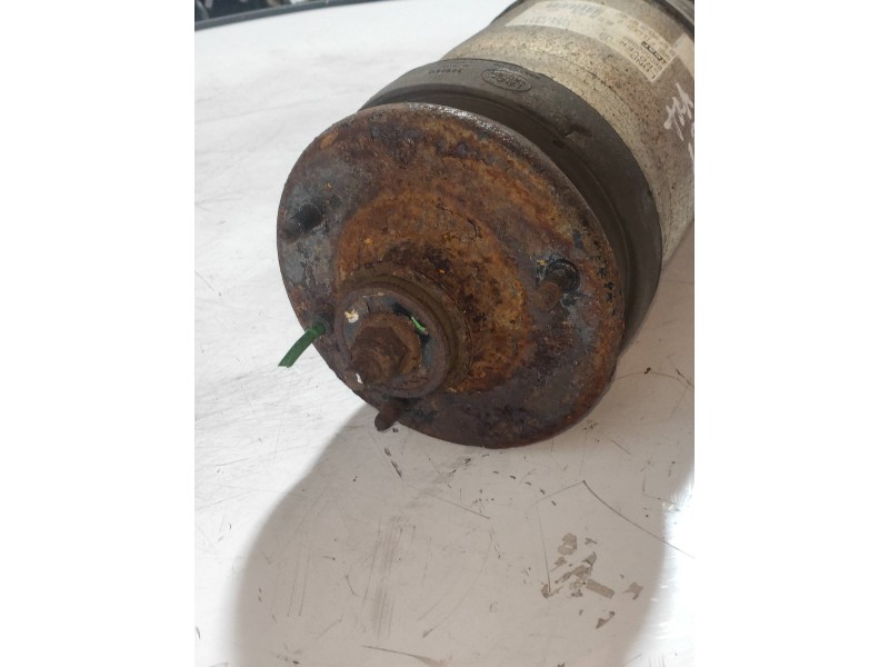 Recambio de amortiguador trasero izquierdo para land rover discovery 2.7 td v6 cat referencia OEM IAM RPD500880 22241481 