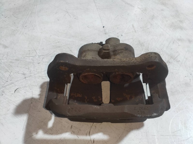 Recambio de pinza freno delantera derecha para land rover discovery 2.7 td v6 cat referencia OEM IAM   