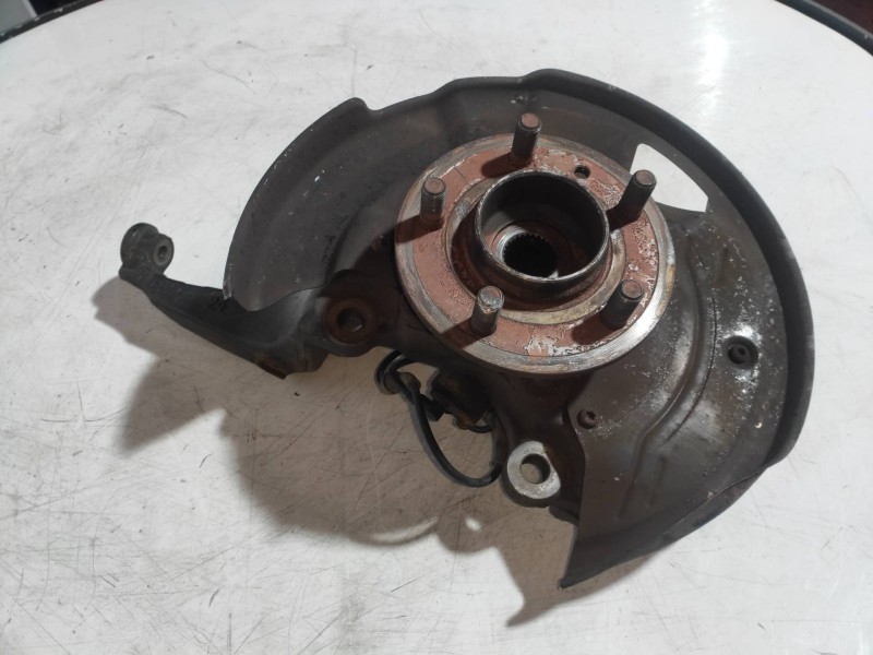 Recambio de mangueta delantera derecha para land rover discovery 2.7 td v6 cat referencia OEM IAM RUB000224  