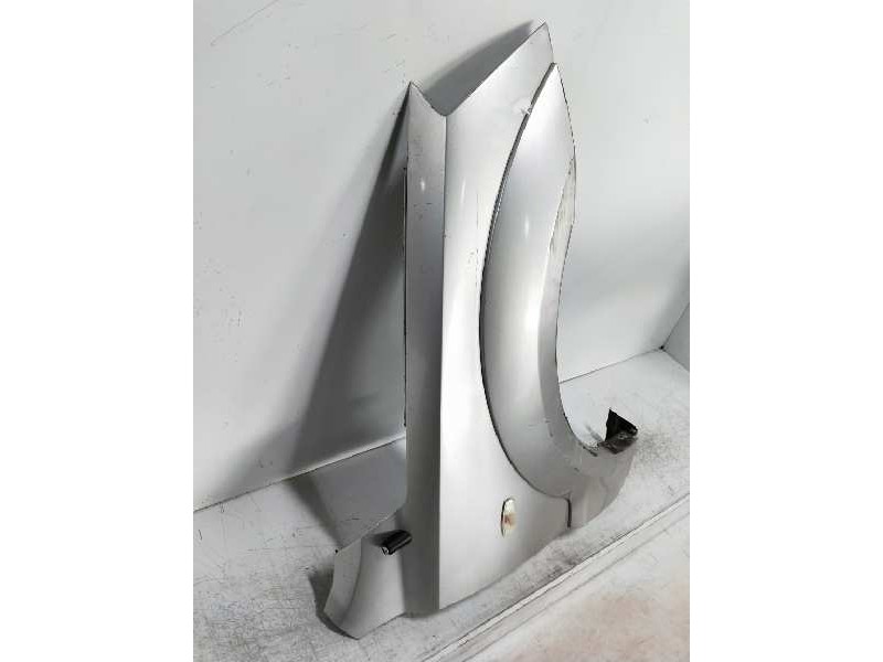 Recambio de aleta delantera derecha para kia sorento 2.5 crdi referencia OEM IAM   